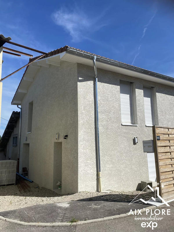 Maison - 99 m² - 4 pièces