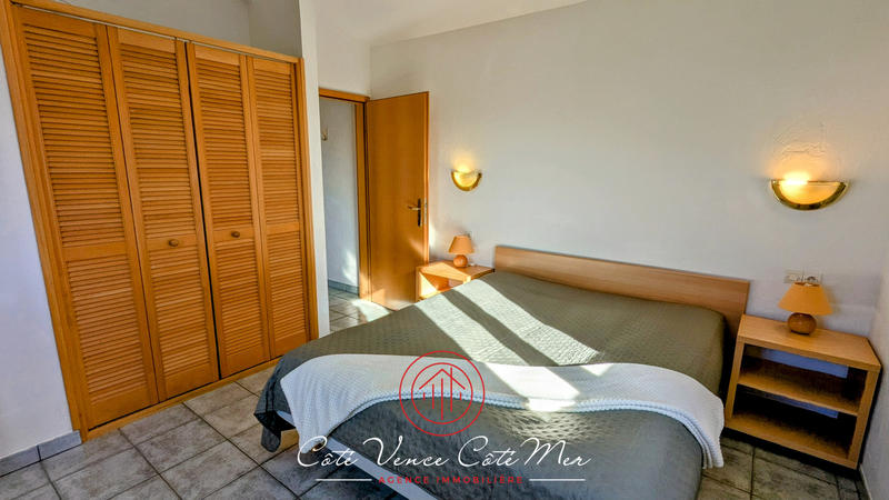 Maison - 257 m² - 9 pièces