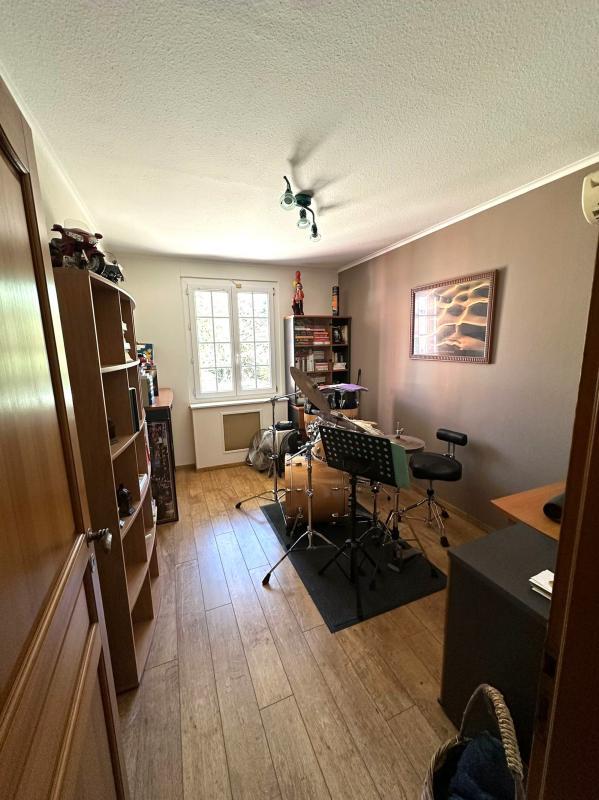 Villa - 220 m² - 7 pièces