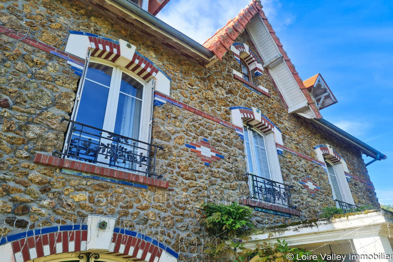 Propriété - 205 m² - 8 pièces