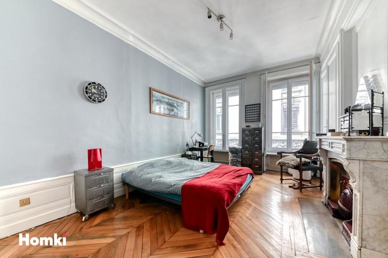 Appartement - 190 m² - 7 pièces