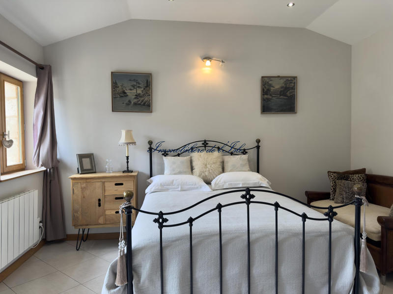 Maison - 295 m² - 8 pièces