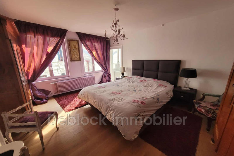 Maison - 229 m² - 6 pièces