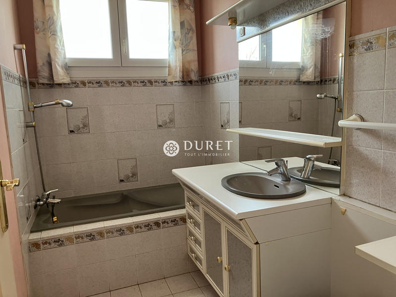 Maison - 122 m² - 5 pièces