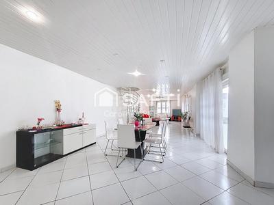 Maison - 164 m² - 5 pièces
