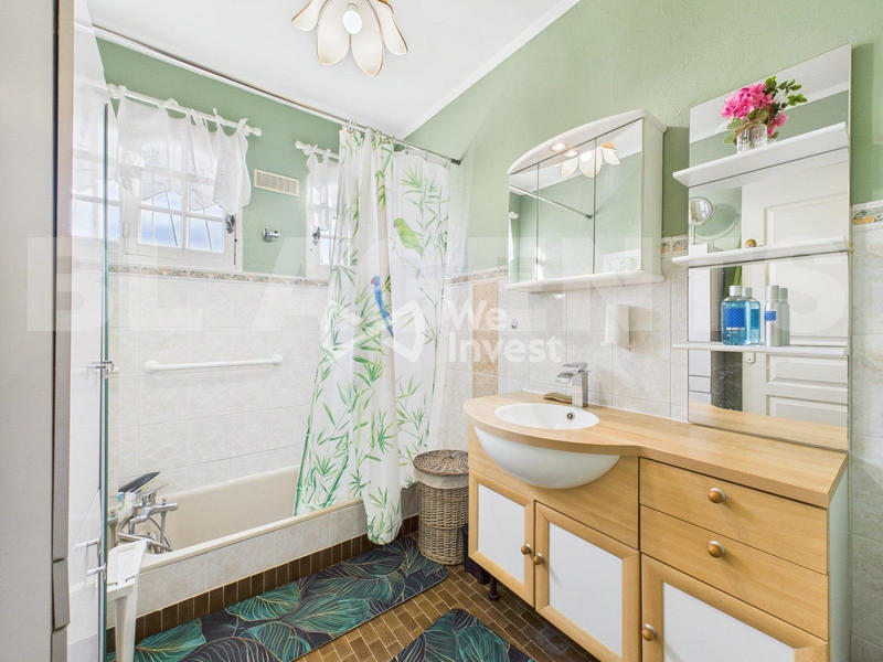 Maison - 140 m² - 6 pièces