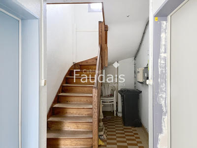 Immeuble - 115 m² - 6 pièces