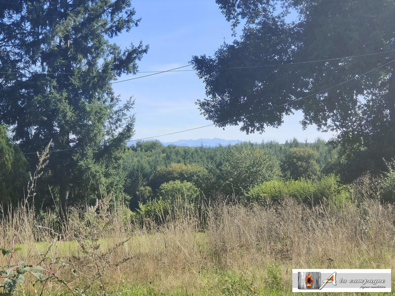 Maison ancienne - 101 m² - 8 pièces