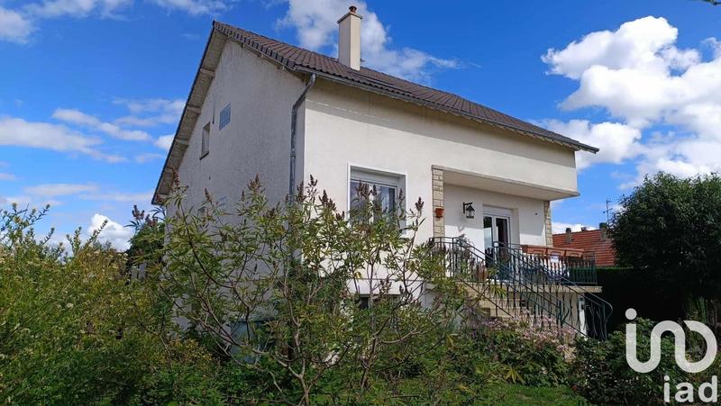 Maison - 166 m² - 8 pièces
