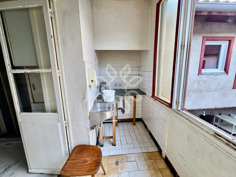 Immeuble - 305 m² - 20 pièces