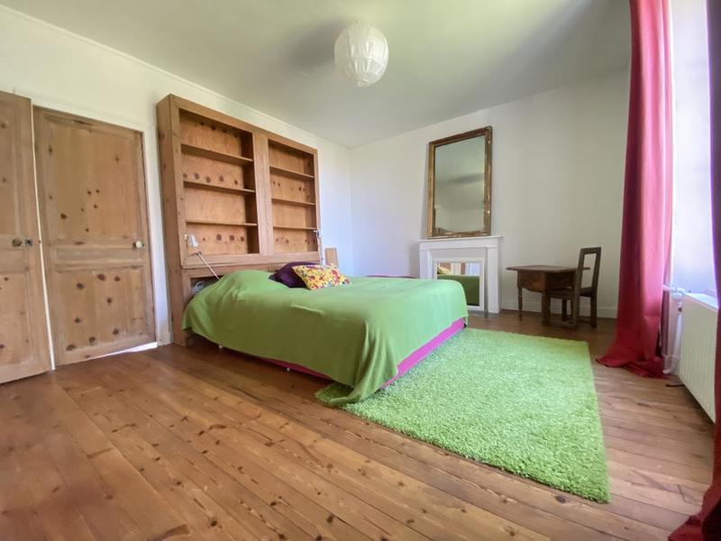 Maison - 209 m² - 8 pièces