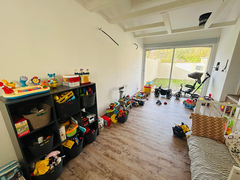 Maison - 90 m² - 4 pièces