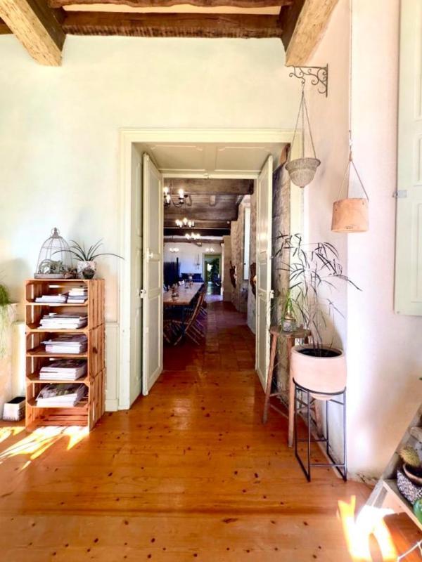 Château - 1 600 m² - 50 pièces