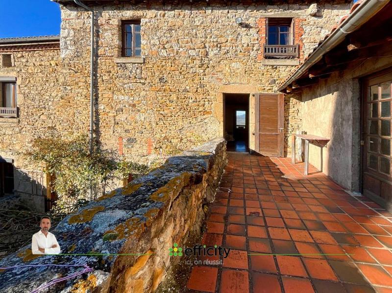 Demeure - 330 m² - 11 pièces