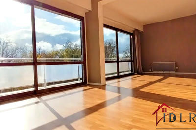 Appartement - 95 m² - 4 pièces