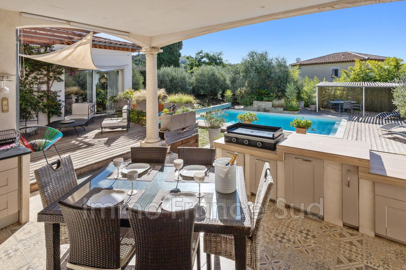 Maison chambre d'hôtes - 320 m² - 12 pièces