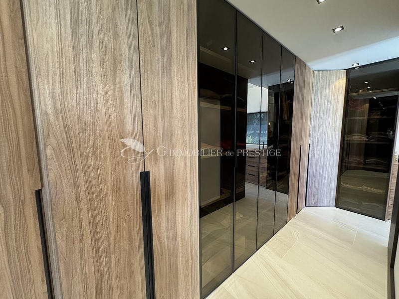 Propriété - 600 m² - 17 pièces