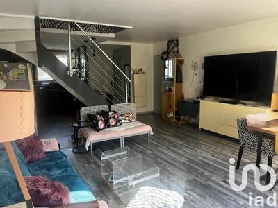 Maison - 95 m² - 5 pièces