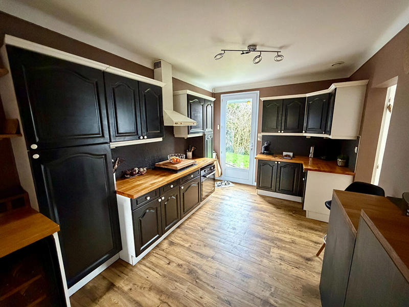 Maison - 145 m² - 6 pièces