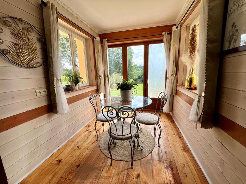 Maison - 230 m² - 7 pièces