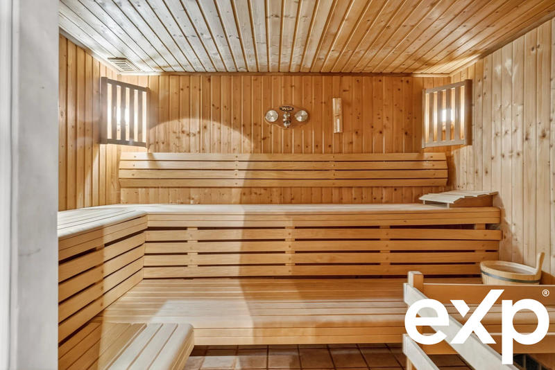 Maison - 438 m² - 12 pièces