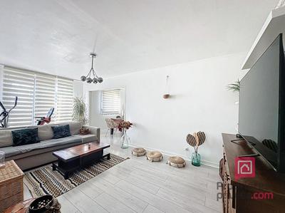 Appartement - 75 m² - 3 pièces