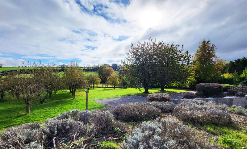 Maison - 215 m² - 8 pièces