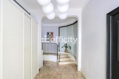 Appartement - 150 m² - 5 pièces