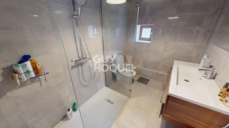 Maison - 160 m² - 5 pièces