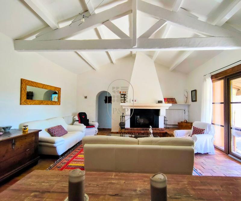 Mas - 339 m² - 10 pièces