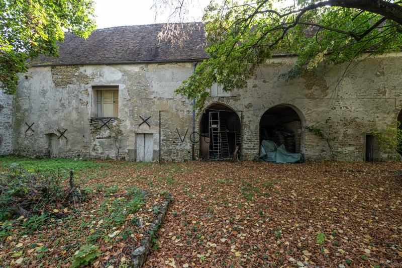 Maison - 487 m² - 13 pièces