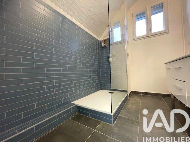 Maison - 122 m² - 6 pièces