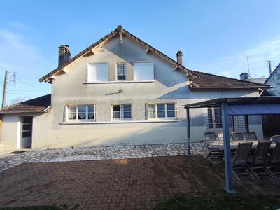 Maison - 156 m² - 7 pièces