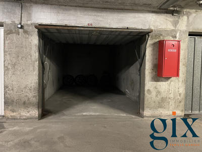 Parking / Garage - 16 m²