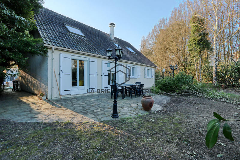 Maison - 193 m² - 7 pièces