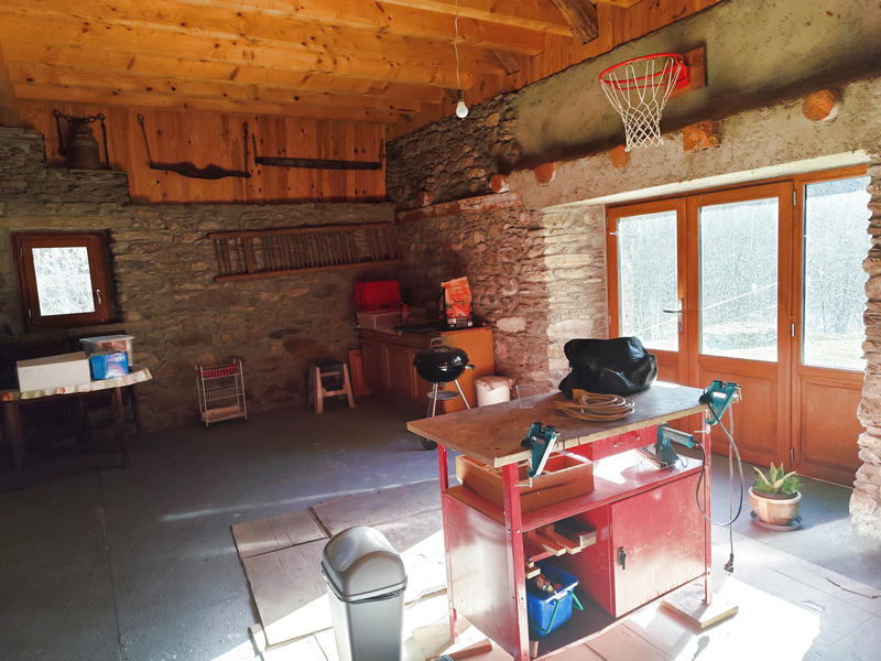 Maison - 640 m² - 15 pièces