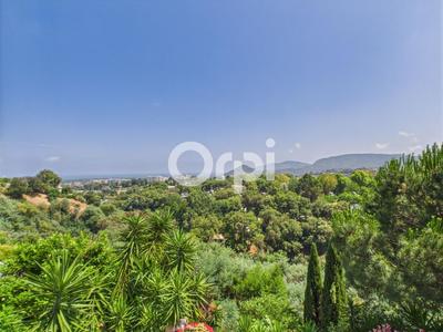 Villa - 178 m² - 6 pièces