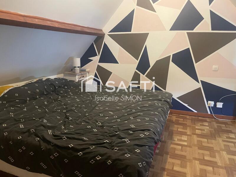 Maison - 148 m² - 9 pièces