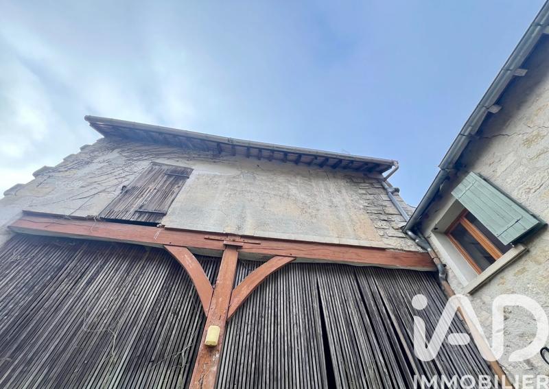 Maison - 227 m² - 9 pièces