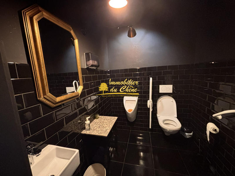 Fonds de commerce - 345 m²