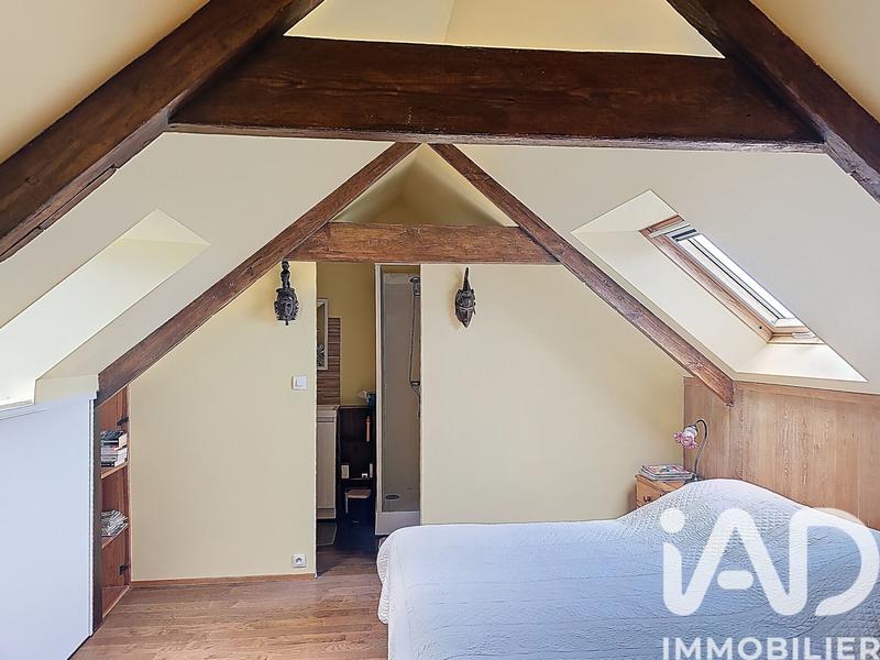 Maison - 101 m² - 5 pièces