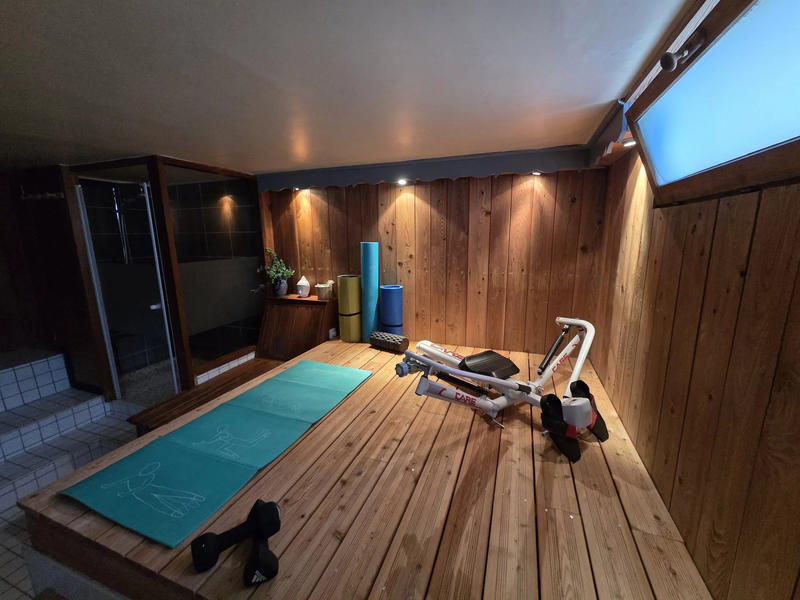 Fonds de commerce - 680 m²