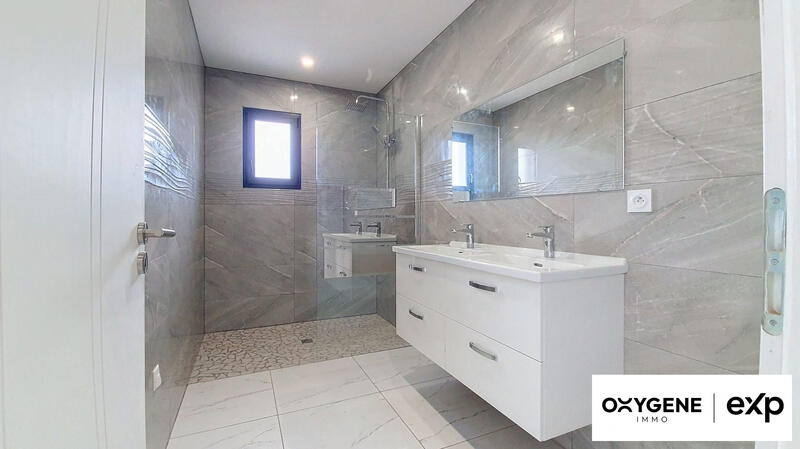 Maison - 144 m² - 5 pièces