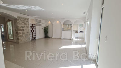 Appartement - 138 m² - 4 pièces