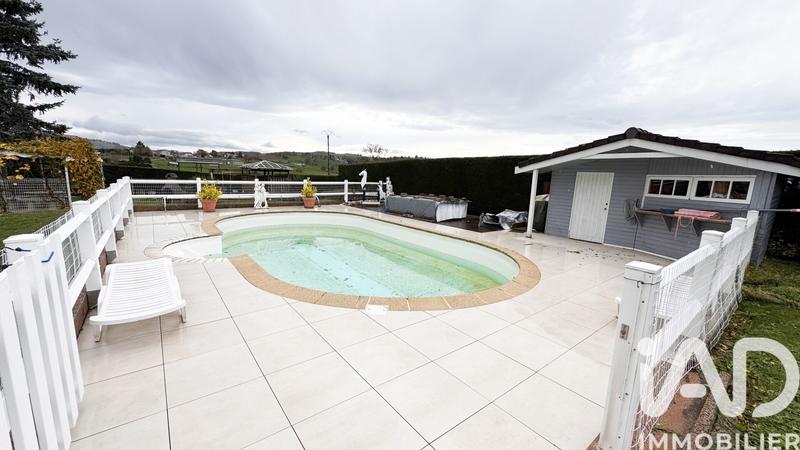 Maison - 179 m² - 6 pièces