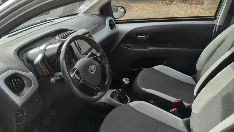 Toyota Aygo II 1.0 VVTi 69 X-Play Touch