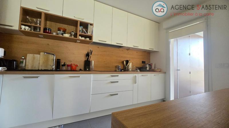 Appartement - 82 m² - 4 pièces