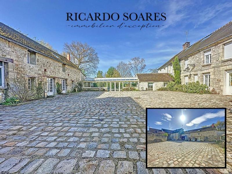 Demeure - 500 m² - 10 pièces