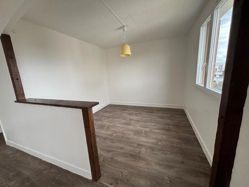 Appartement ancien - 66 m² - 4 pièces