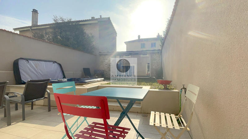 Maison - 101 m² - 6 pièces